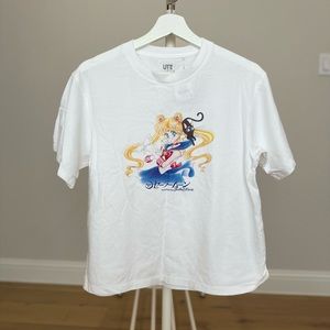 New with tag UNIQLO women short sleeve top T-shirt size S